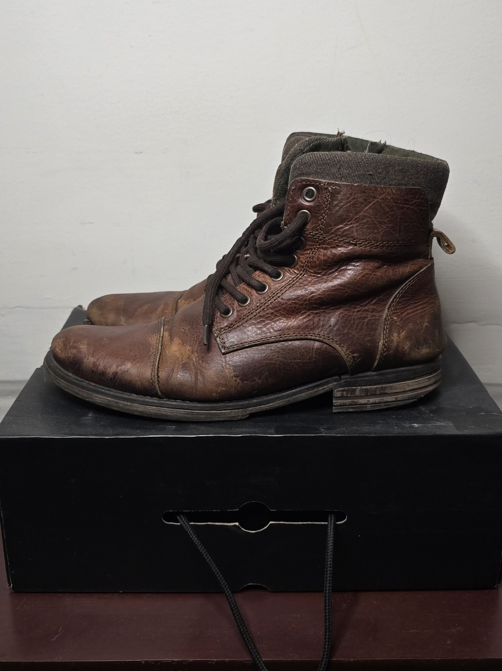 Aldo Men's Dark Brown Leather Chukka Boots